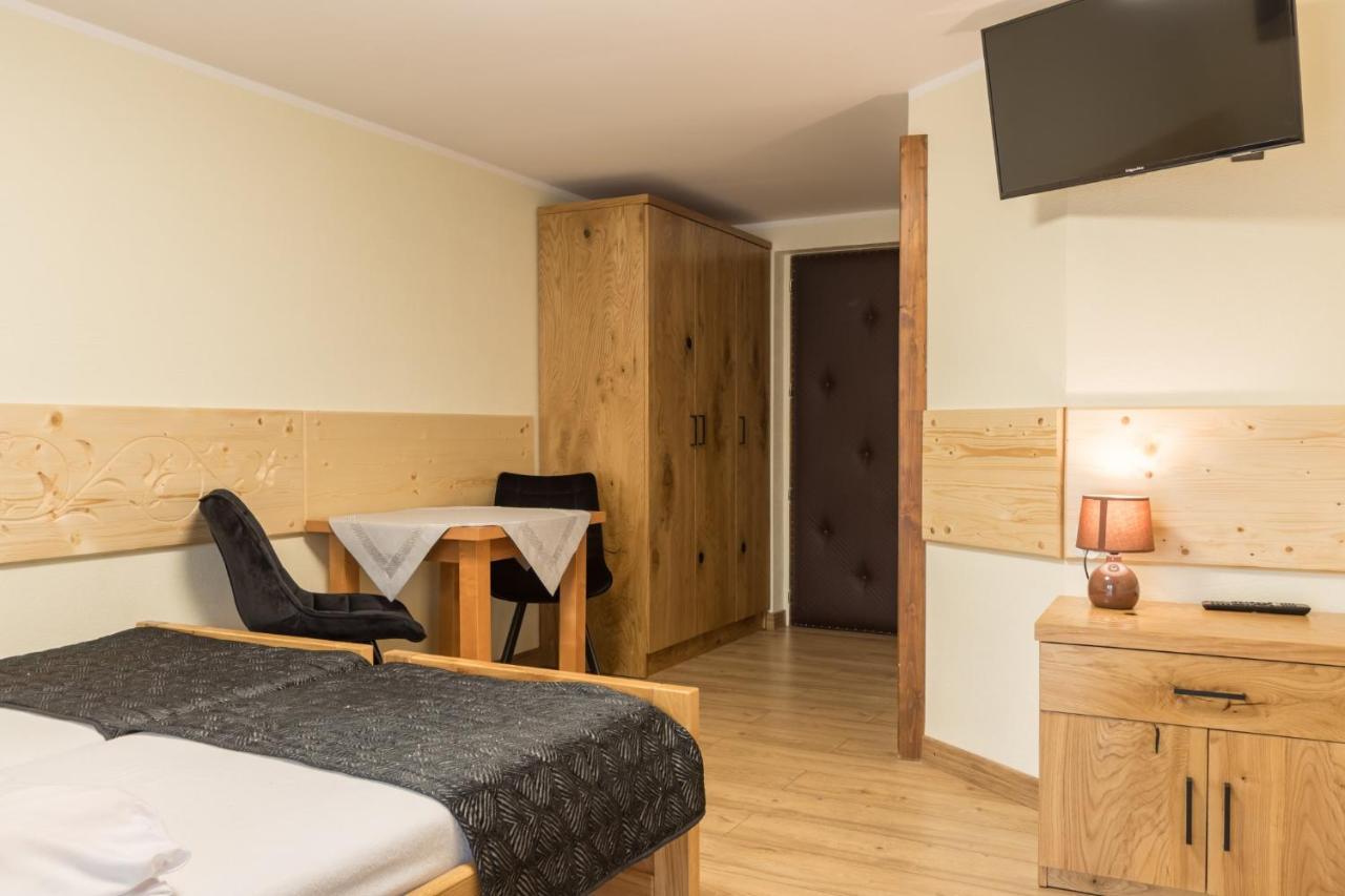 Lesny Dwor Bed & Breakfast Murzasichle Ngoại thất bức ảnh